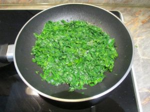 Medvehagyma dinsztelés 2