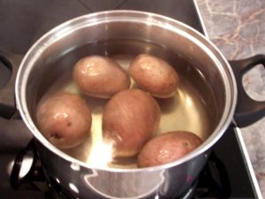 Krumpli főzés
