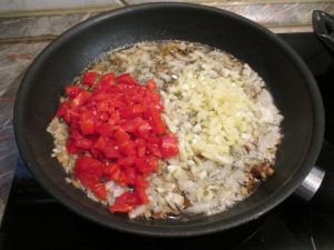 Paprika, paradicsom hozzáadása