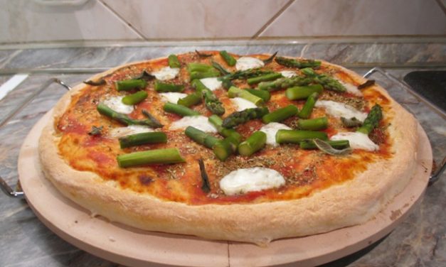 Spárgás pizza