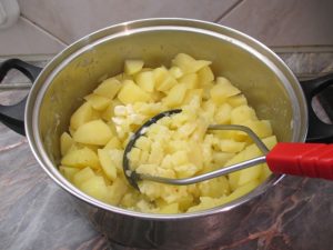 Krumpli összetörése