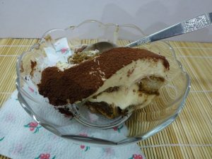 Egyszerű tiramisu tálalva 2