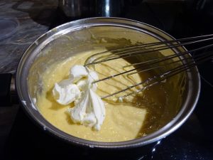 Mascarpone hozzáadása