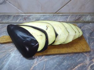 Padlizsán felszeletelve