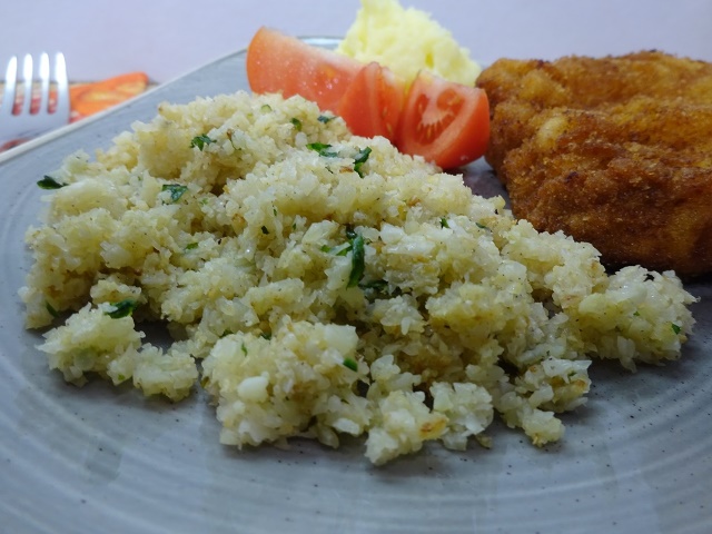 Karfiolrizs tálalva