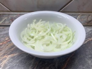 Hagyma félkarikák
