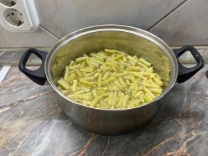 Mirelit zöldbab alaplével